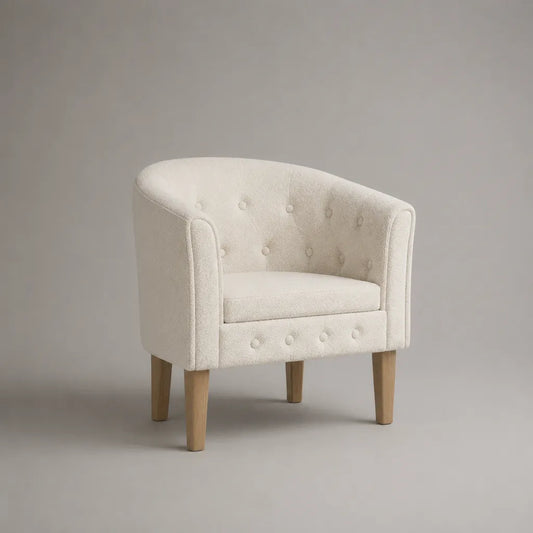 Cocktailsessel aus Stoff mit Armlehnen und Holzbeinen, Creme, 72 × 70 × 80 cm